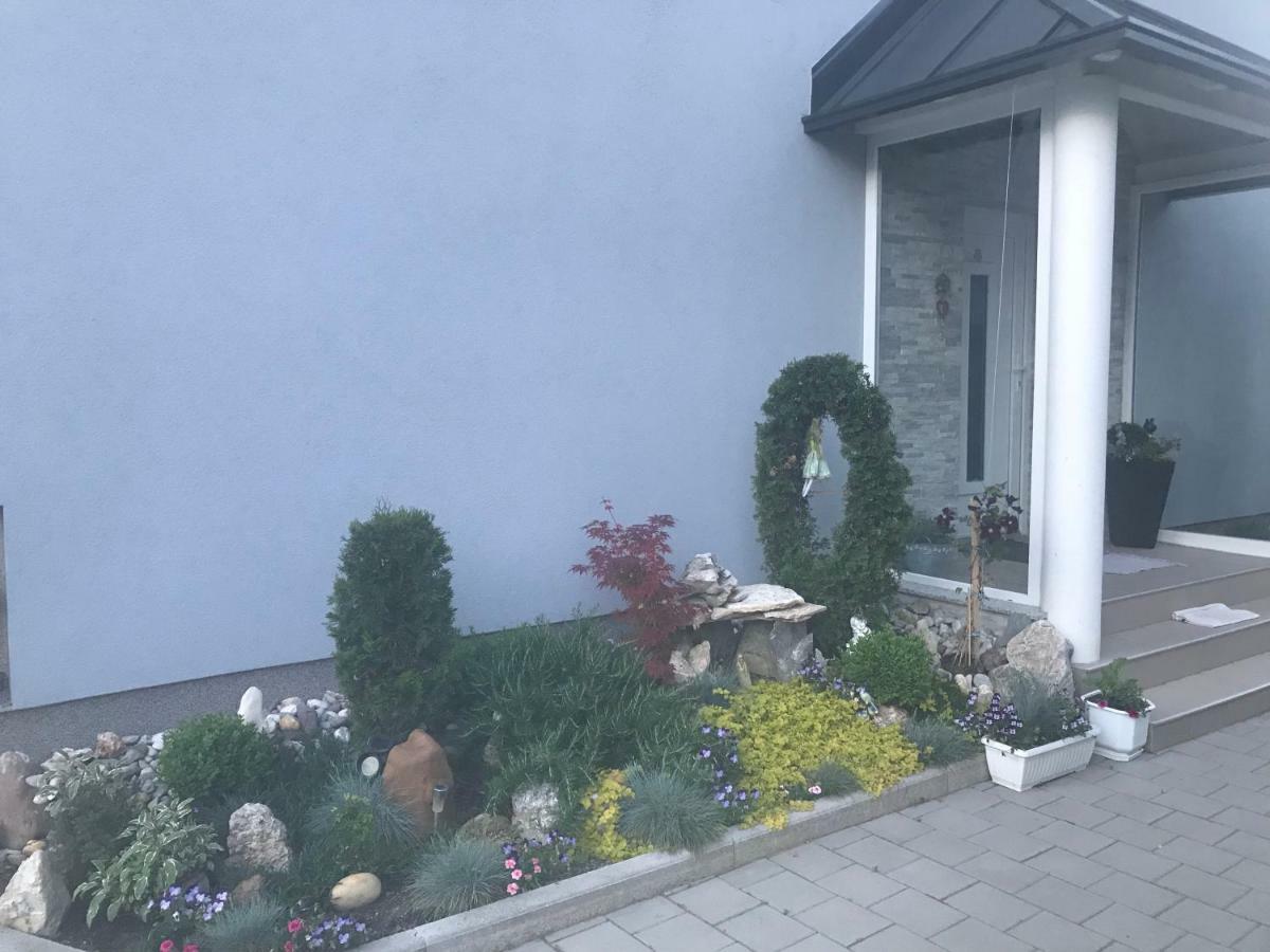 Studio Apartman Valentina Velika Mlaka Luaran gambar